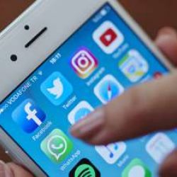 Como as empresas podem aumentar a segurança no uso do WhatsApp